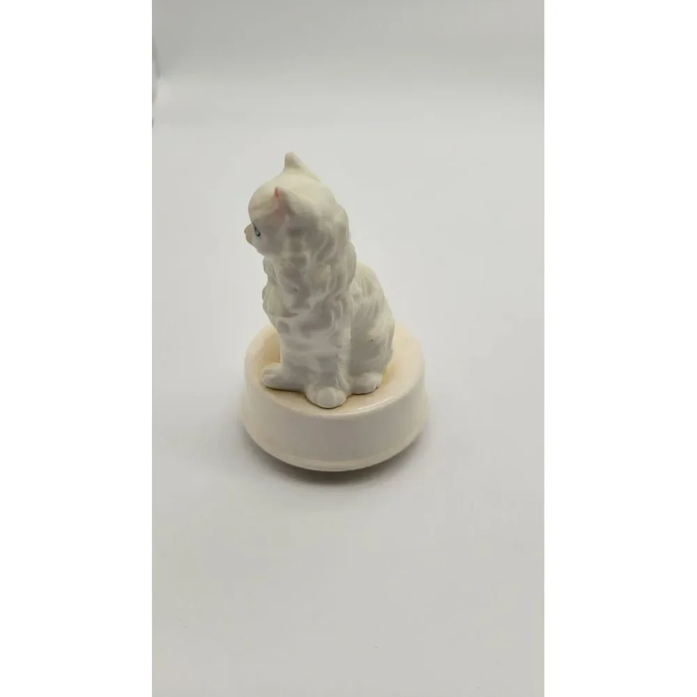 Vintage San Francisco Music Box‎ Cat musical kitty Figurine Persian cat